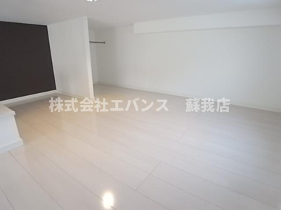 【寝室】 | シェンヌ千葉中央 | 落ち着いて過ごせるお部屋なので、寝室にいかがでしょうか