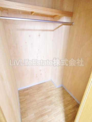 西東京市南町１丁目のアパートの収納