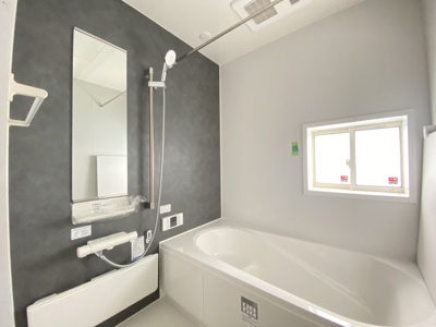 【浴室】 | 南城市玉城糸数3期（全4棟）1号棟 | 1号棟　浴室換気乾燥機付き♪