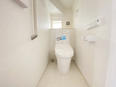 【トイレ】 | 南城市玉城糸数3期（全4棟）1号棟 | 1号棟　温水洗浄便座♪