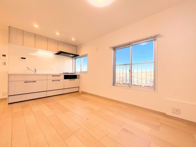 【居間・リビング】 | 長津田団地2号棟 | ◆広々とした洋室はリビングとしても使え、多彩な暮らし方が可能です。
【モデルルーム写真】
