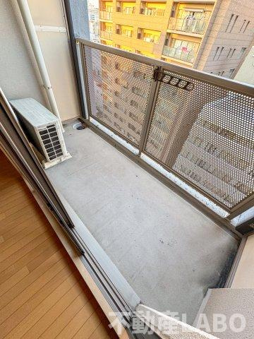 インプループ四天王寺のバルコニー