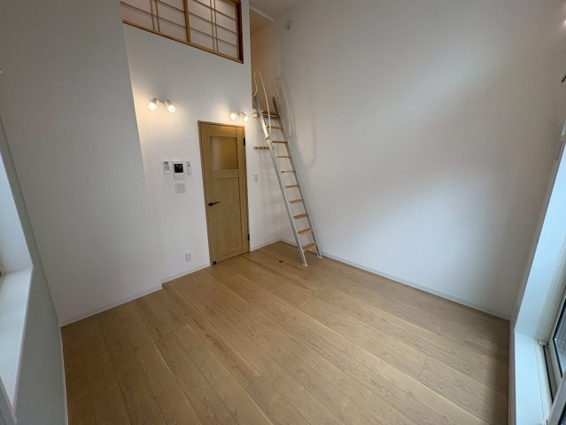 ピネーロ市川の居間・リビング