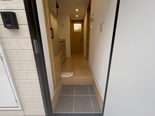 ピネーロ市川の玄関