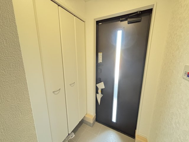 知立市昭和4-2-2『仲介手数料無料』新築戸建ての玄関