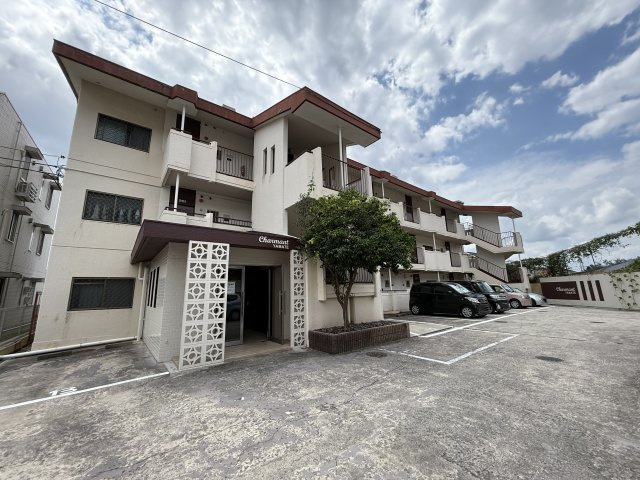 シャルマン山手の外観