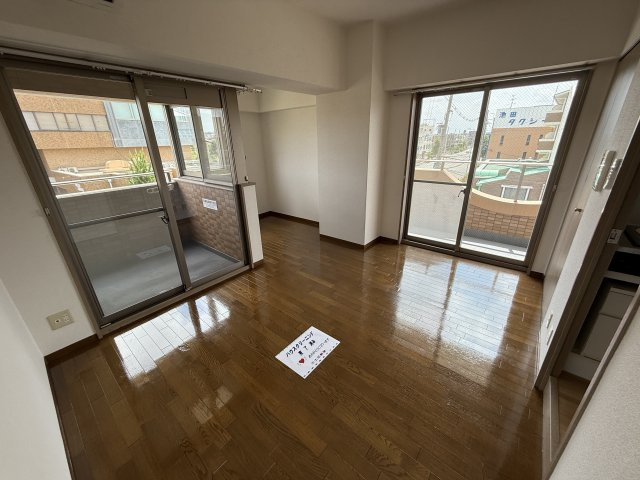 プレステージ天神の居間・リビング