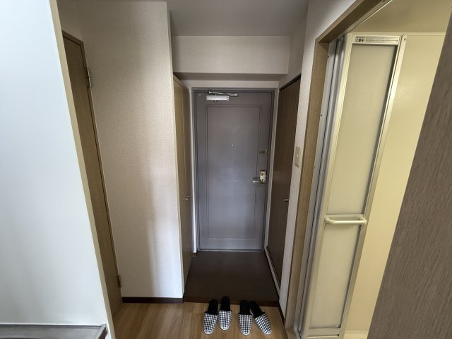 プレステージ天神の玄関