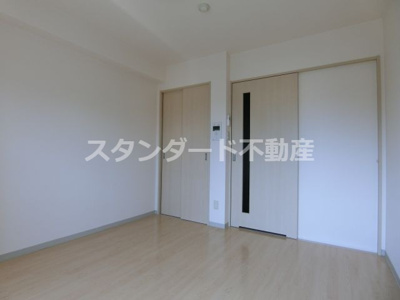 【洋室】 | ドゥーエ本庄