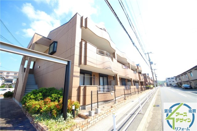 コーポ・サカシタの外観