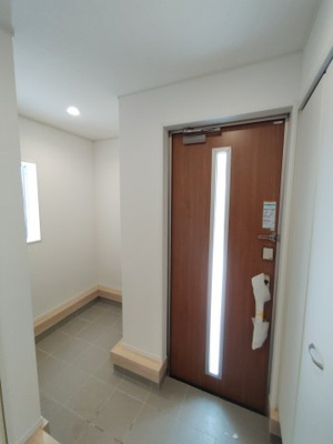 【玄関】 | 【新築戸建て】秋田市新藤田第1　2号棟