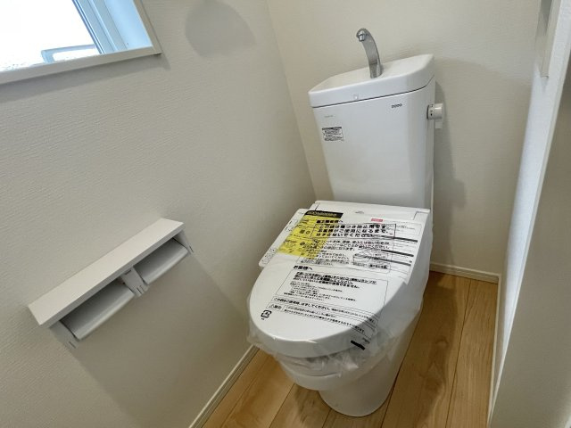 【新築戸建て】秋田市新藤田第1　1号棟のトイレ|1階・2階トイレ完備