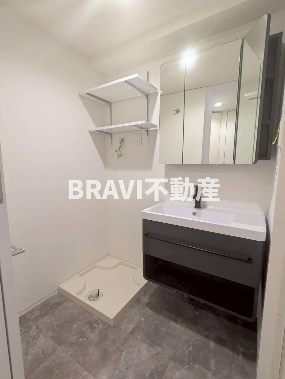 セレニテフラン谷町四丁目 BRAVI不動産の洗面所