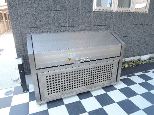 ＭＡＩＳＯＮ　ＤＥ　Ｓ・Ｋ・Ｔのその他共用部分|敷地内ダストボックス