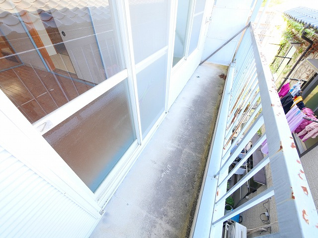 ドミール学園前のバルコニー|バルコニー付きです