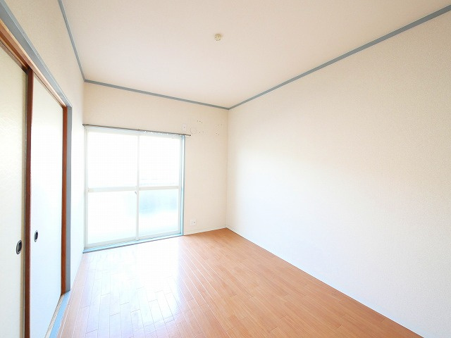 ドミール学園前の洋室|個人の部屋や寝室として使える洋室です