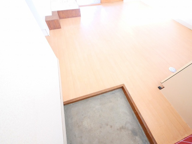 ドミール学園前の玄関|玄関です