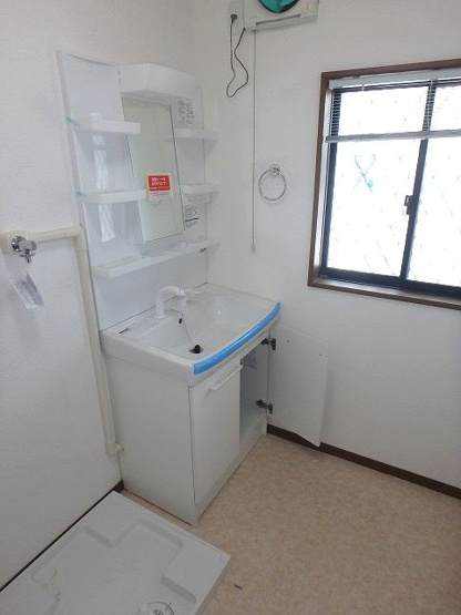 【独立洗面台】 | 中野上町　再生中古