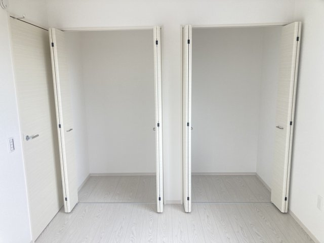 アーバンスタイル渋川市八木原１期　２号棟の収納|２階洋室2収納です。