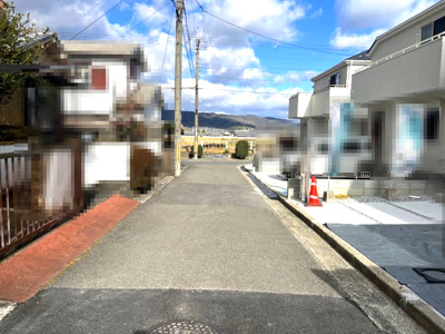 【前面道路含む現地写真】 | 【20万円ｷｬｯｼｭﾊﾞｯｸ対象物件】リーブルガーデン北葛城郡河合町泉台2丁目3期全3棟 3号棟