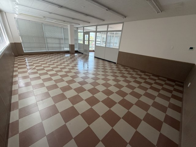 佐鳴台3丁目貸店舗事務所