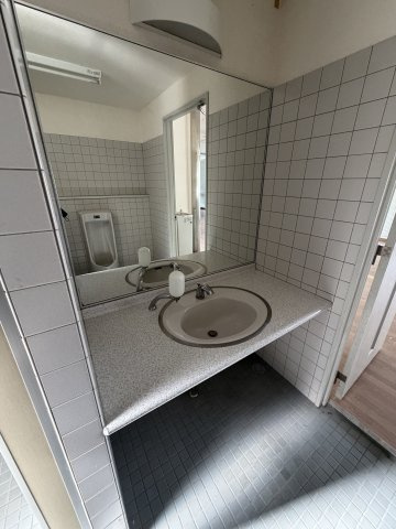 佐鳴台3丁目貸店舗事務所の洗面所
