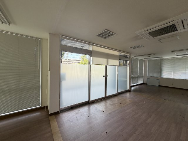 佐鳴台3丁目貸店舗事務所の内装