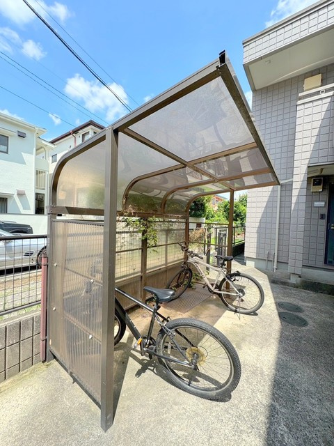 パールハイムのその他共用部分|★屋根付駐輪場★　★バイク相談★