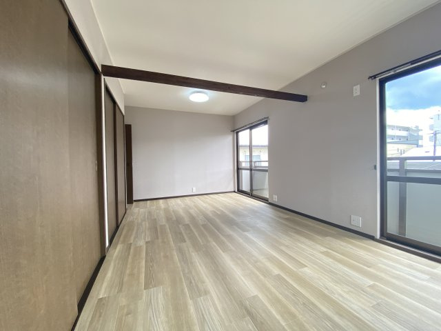 【洋室】 | 東区長嶺西1丁目