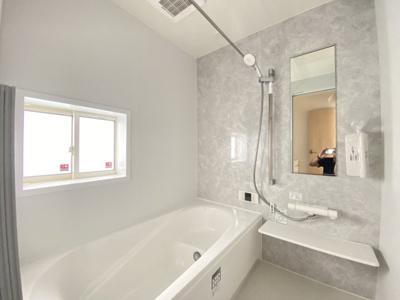 【浴室】 | 南城市玉城糸数3期（全4棟）2号棟 | 2号棟　浴室換気乾燥機付き♪