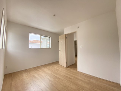 【洋室】 | 南城市玉城糸数3期（全4棟）2号棟 | 2号棟　洋室6帖＋CL付き♪