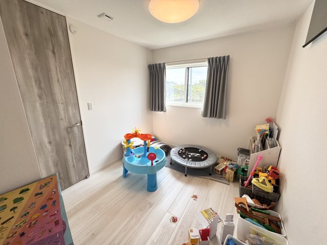 築浅の豪華な注文住宅♪おしゃれな平屋　上三川の洋室|洋室です