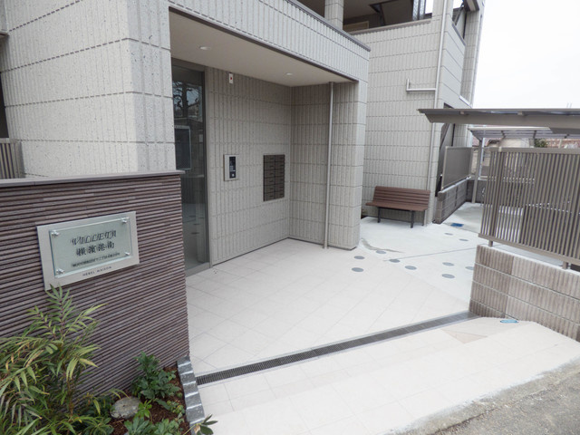 ＶＩＬＬＥＴＡ　横濱港南のロビー|オートロック付のエントランス