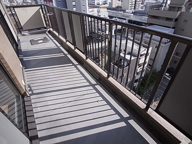 神戸市兵庫区浜崎通の賃貸マンションのバルコニー