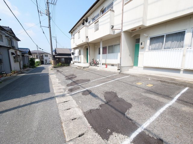 吉備津グリーンハイツの駐車場