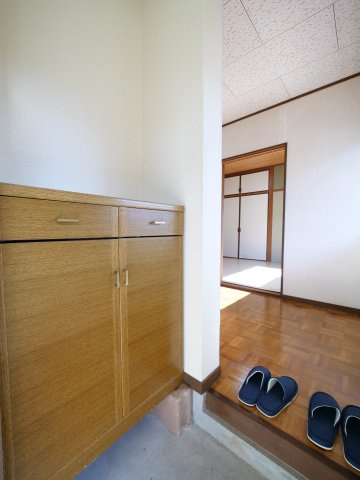 吉備津グリーンハイツの玄関