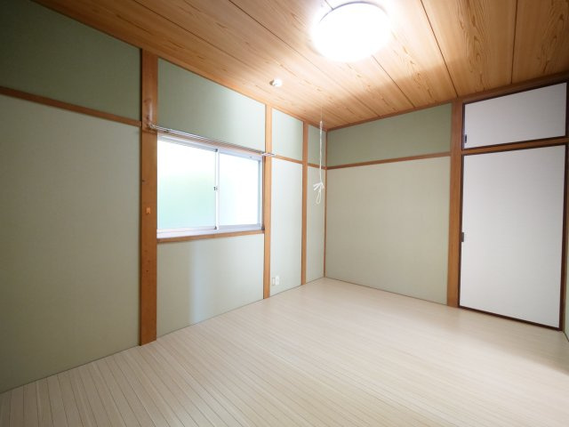 吉備津グリーンハイツの洋室