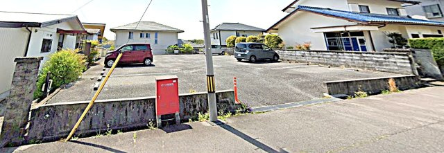 津市河芸町千里ヶ丘の売地の前面道路含む現地写真