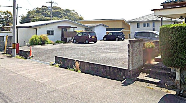 津市河芸町千里ヶ丘の売地の前面道路含む現地写真