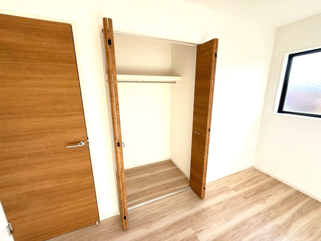 アーバンスタイル渋川市八木原１期　３号棟の収納|２階洋室3収納です