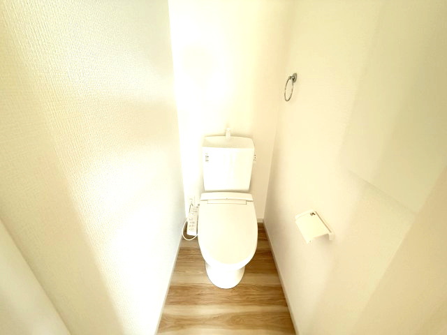 アーバンスタイル渋川市八木原１期　３号棟のトイレ|１階トイレです♪