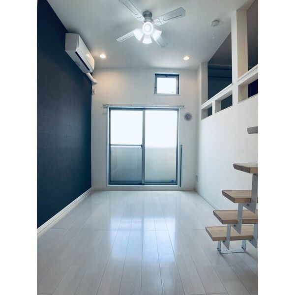 リヴェール　名古屋市賃貸　仲介手数料無料の居間・リビング