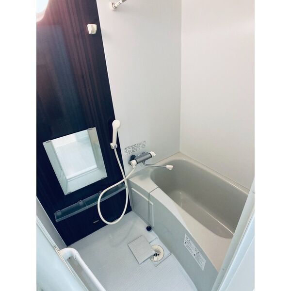 リヴェール　名古屋市賃貸　仲介手数料無料の浴室