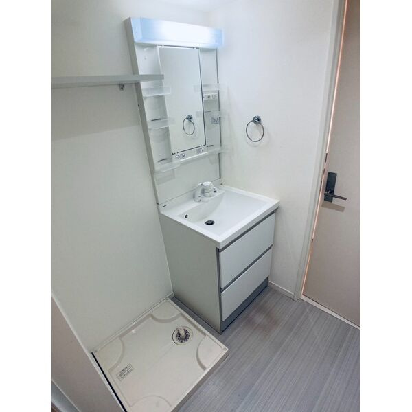 リヴェール　名古屋市賃貸　仲介手数料無料の洗面所