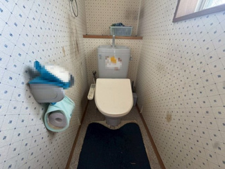 【トイレ】 | 下野町１丁目　中古戸建 | 温水洗浄便座ですので、寒い日も温かい便座で安心して使用していただけますよ！