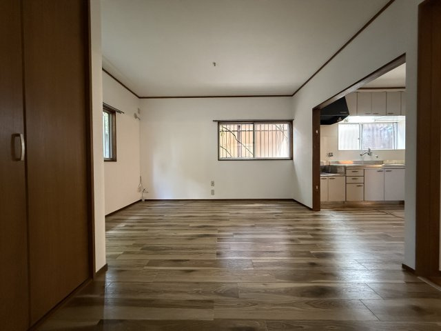 石橋４－１７貸家の居間・リビング