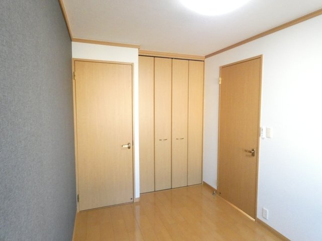 シティハイムロベリアの洋室