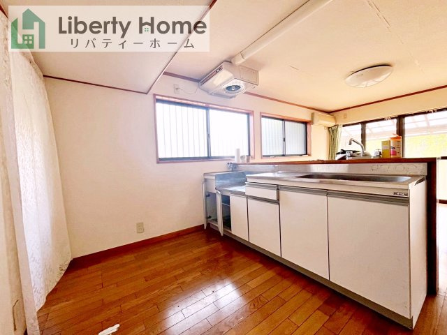 石岡市若宮4丁目　中古戸建のキッチン