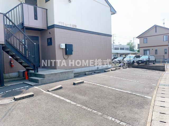 プリシェール姫髪の駐車場|敷地内駐車場もあり☆