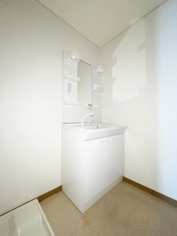 コンフォート山下の洗面所